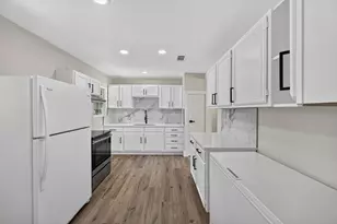 1022 Denton Dr, Euless, TX 76039 - Photo 10