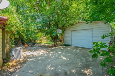 310 Jagoe Street, Krum, TX 76249 - Photo 24