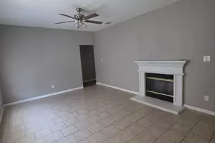 7208 Park Creek Dr, Fort Worth, TX 76137 - Photo 2