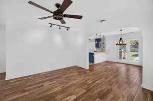2205 College Ave, Fort Worth, TX 76110 - Photo 8