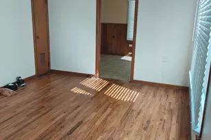 307 N Playdium Dr, West, TX 76691 - Photo 4