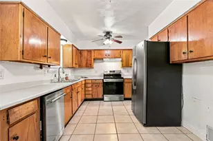 2507 N Shannon St, Sherman, TX 75092 - Photo 8