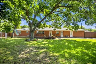 2507 N Shannon St, Sherman, TX 75092 - Photo 2