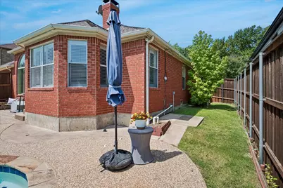 7710 Sweetgum Drive, Irving, TX 75063 - Photo 38
