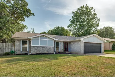 3217 Meadow Wood Lane, Bedford, TX 76021 - Photo 2