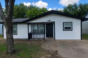 108 N 4th St, Crandall, TX 75114 - Photo 1