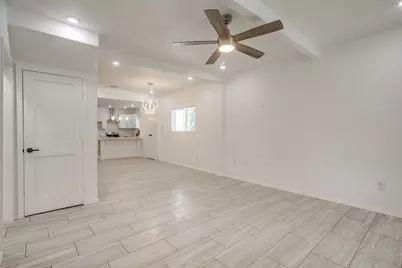 2214 Pearl Avenue, Fort Worth, TX 76164 - Photo 4