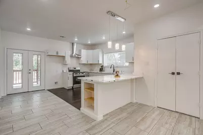 2214 Pearl Avenue, Fort Worth, TX 76164 - Photo 6