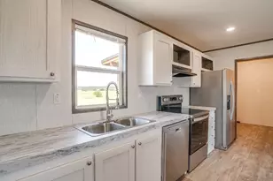 81 Kenzi Dr, Mineral Wells, TX 76067 - Photo 24