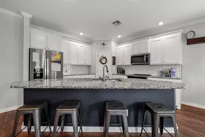 215 Greenbriar Street, Robinson, TX 76706 - Photo 8