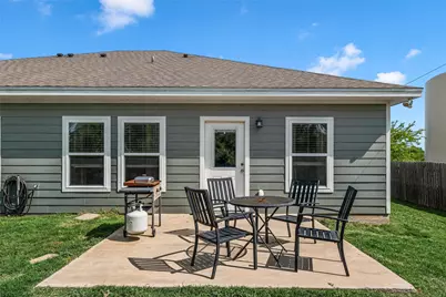 215 Greenbriar Street, Robinson, TX 76706 - Photo 26