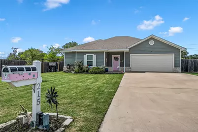 215 Greenbriar Street, Robinson, TX 76706 - Photo 2