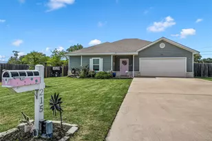 215 Greenbriar St, Robinson, TX 76706 - Photo 2
