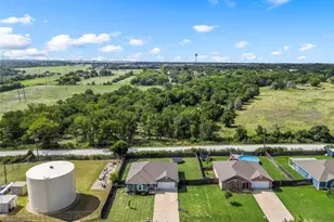 215 Greenbriar St, Robinson, TX 76706 - Photo 32