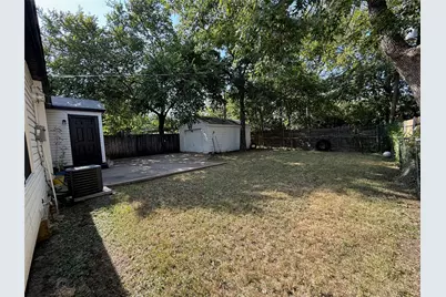 1506 Ruea Avenue, Grand Prairie, TX 75050 - Photo 20