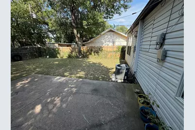 1506 Ruea Avenue, Grand Prairie, TX 75050 - Photo 18