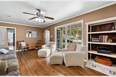 4500 Sanger Avenue, Waco, TX 76710 - Photo 6