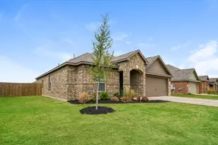 1536 Millennium Dr, Crowley, TX 76036 - Photo 2