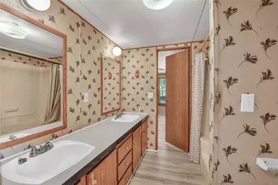 1933 Carter Road, Springtown, TX 76082 - Photo 14