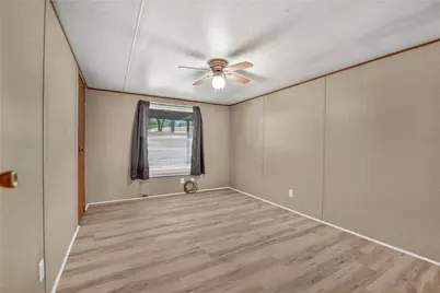 1933 Carter Road, Springtown, TX 76082 - Photo 22