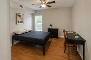 711 Thompson Dr, Prairie View, TX 77484 - Photo 4