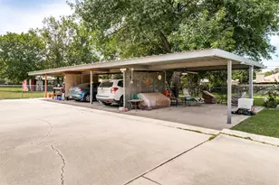 1425 Tobie Layne St, Benbrook, TX 76126 - Photo 18