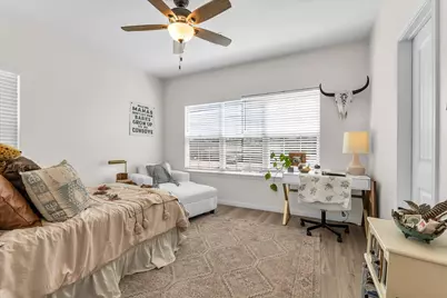 2225 S 2nd Street, Waco, TX 76706 - Photo 10