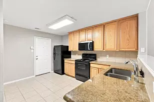 9878 Wake Bridge Dr, Frisco, TX 75035 - Photo 12