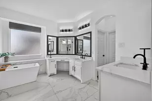 2208 Grizzly Run Ln, Euless, TX 76039 - Photo 18