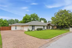 5440 Northcrest Rd, Fort Worth, TX 76107 - Photo 1