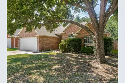 609 Oak Hollow Lane, Flower Mound, TX 75028 - Photo 2