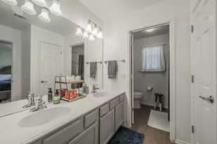 2741 Hyde Park Dr, Grand Prairie, TX 75050 - Photo 28
