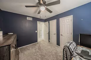 2741 Hyde Park Dr, Grand Prairie, TX 75050 - Photo 22