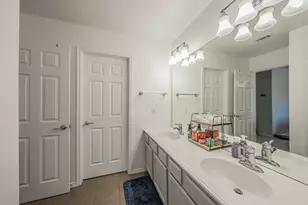 2741 Hyde Park Dr, Grand Prairie, TX 75050 - Photo 30