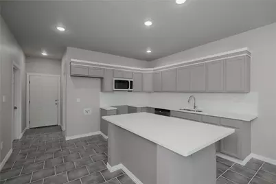 404 Campbell Street, Bowie, TX 76230 - Photo 4
