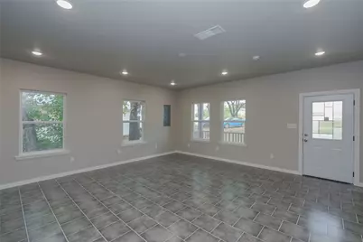 404 Campbell Street, Bowie, TX 76230 - Photo 6