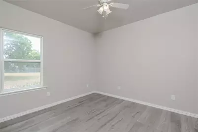 404 Campbell Street, Bowie, TX 76230 - Photo 10