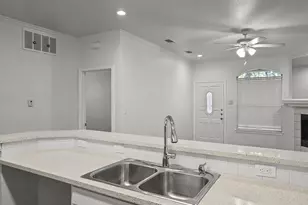 1501 Cedar Elm Dr, Euless, TX 76039 - Photo 10