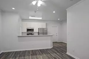 1501 Cedar Elm Dr, Euless, TX 76039 - Photo 4