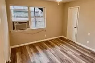 2206 W Hickory St, Denton, TX 76201 - Photo 4