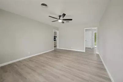 800 Sherwood Drive, Arlington, TX 76013 - Photo 8