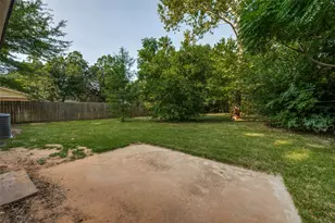 800 Sherwood Dr, Arlington, TX 76013 - Photo 24