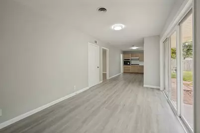 800 Sherwood Drive, Arlington, TX 76013 - Photo 6
