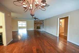 412 Half Moon Way, Runaway Bay, TX 76426 - Photo 6