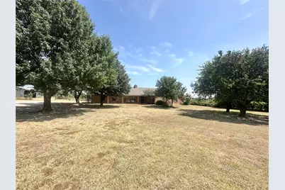 2829 Bailey Lane, Aubrey, TX 76227 - Photo 2