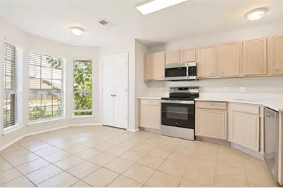 800 Ponselle Drive, Arlington, TX 76001 - Photo 8