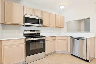 800 Ponselle Drive, Arlington, TX 76001 - Photo 2