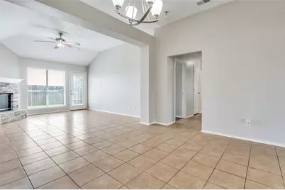 800 Ponselle Drive, Arlington, TX 76001 - Photo 12