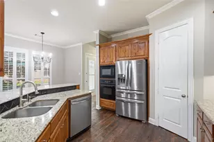1408 Hampton Rd, Grapevine, TX 76051 - Photo 12