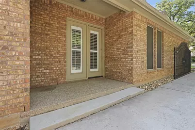 1408 Hampton Road, Grapevine, TX 76051 - Photo 4